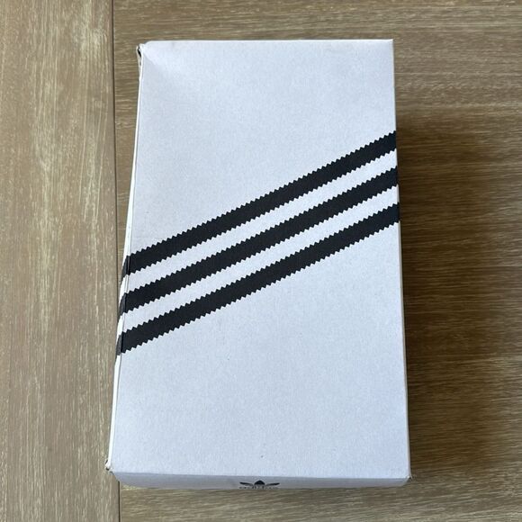 adidas Samba OG
Kith Classics White Green size 9.5 NWT in box - Picture 5 of 12